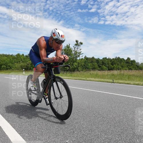 21.06.2026 - Viking Triathlon Michael Burmester http://msf.ph/oto/9873827 21.06.2026 12:44:06 Radfahren 225, 347, 350, 372, 465, 470, 475, 576 meine-sportfotos.de