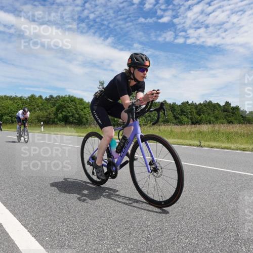 21.06.2026 - Viking Triathlon Michael Burmester http://msf.ph/oto/9873876 21.06.2026 12:44:19 Radfahren 161, 207, 347, 350, 353, 470, 475, 534, 564 meine-sportfotos.de