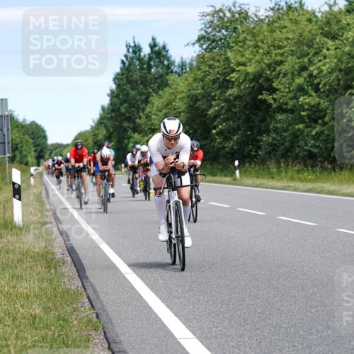 21.06.2026 - Viking Triathlon Michael Burmester http://msf.ph/oto/9873883 21.06.2026 12:52:31 Radfahren 63, 64, 75, 87, 89, 95, 118, 162, 198, 252, 302, 411, 459, 460, 464, 490, 522, 552, 619 meine-sportfotos.de