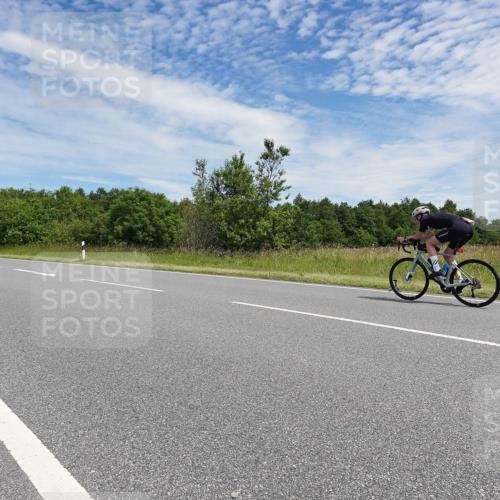 21.06.2026 - Viking Triathlon Michael Burmester http://msf.ph/oto/9874032 21.06.2026 12:45:40 Radfahren 54, 135, 205, 249, 254, 309, 309 meine-sportfotos.de