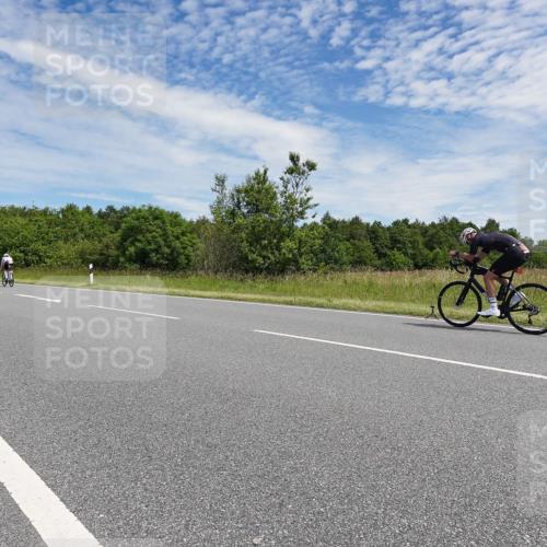 21.06.2026 - Viking Triathlon Michael Burmester http://msf.ph/oto/9874093 21.06.2026 12:46:07 Radfahren 238, 352, 352, 442, 561 meine-sportfotos.de