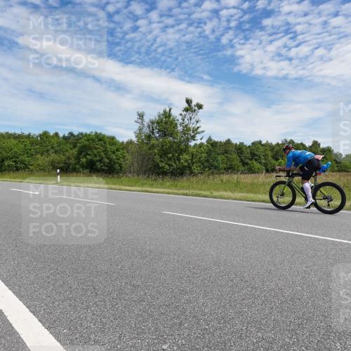 21.06.2026 - Viking Triathlon Michael Burmester http://msf.ph/oto/9874238 21.06.2026 12:47:55 Radfahren 58, 73, 126, 259, 276, 510, 531, 531, 603, 608, 639 meine-sportfotos.de
