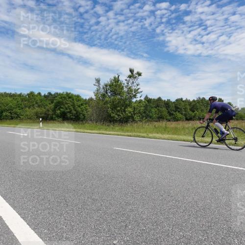 21.06.2026 - Viking Triathlon Michael Burmester http://msf.ph/oto/9874306 21.06.2026 12:48:26 Radfahren 57, 124, 166, 232, 273, 273 meine-sportfotos.de