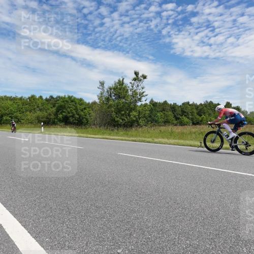 21.06.2026 - Viking Triathlon Michael Burmester http://msf.ph/oto/9874321 21.06.2026 12:48:31 Radfahren 57, 124, 232, 273, 273 meine-sportfotos.de