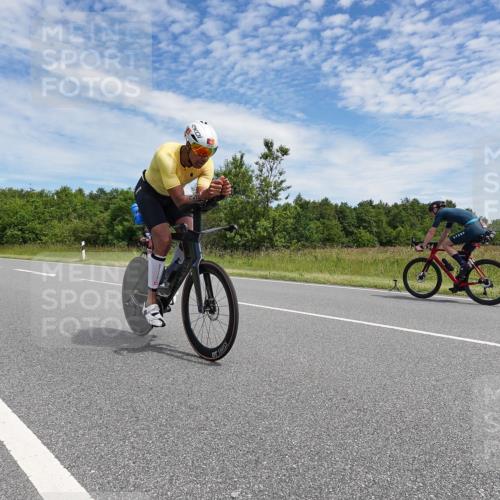 21.06.2026 - Viking Triathlon Michael Burmester http://msf.ph/oto/9874354 21.06.2026 12:48:59 Radfahren 44, 52, 316, 330, 379, 455 meine-sportfotos.de