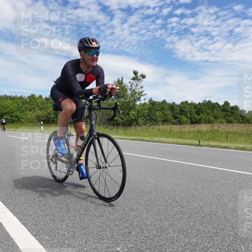 21.06.2026 - Viking Triathlon Michael Burmester http://msf.ph/oto/9874429 21.06.2026 12:50:23 Radfahren 66, 101, 375, 549, 661 meine-sportfotos.de