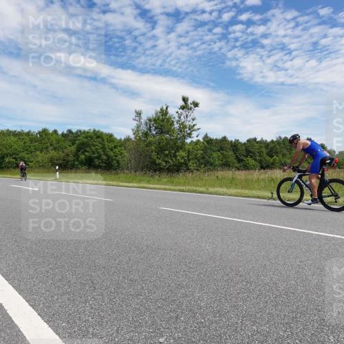 21.06.2026 - Viking Triathlon Michael Burmester http://msf.ph/oto/9874443 21.06.2026 12:50:30 Radfahren 26, 211, 261, 375 meine-sportfotos.de