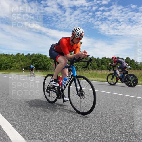 21.06.2026 - Viking Triathlon Michael Burmester http://msf.ph/oto/9874492 21.06.2026 12:50:54 Radfahren 190, 326, 387, 463, 556 meine-sportfotos.de