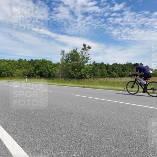 21.06.2026 - Viking Triathlon Michael Burmester http://msf.ph/oto/9874552 21.06.2026 12:52:14 Radfahren 90, 198, 252, 252, 401 meine-sportfotos.de