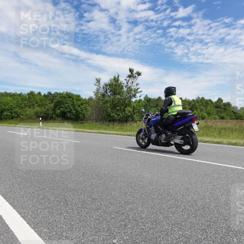 21.06.2026 - Viking Triathlon Michael Burmester http://msf.ph/oto/9874562 21.06.2026 12:52:23 Radfahren 63, 64, 75, 87, 89, 95, 162, 198, 252, 401, 411, 459, 464, 522, 552, 619 meine-sportfotos.de