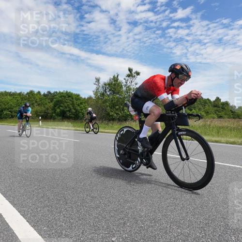 21.06.2026 - Viking Triathlon Michael Burmester http://msf.ph/oto/9874585 21.06.2026 12:52:34 Radfahren 63, 64, 75, 87, 89, 95, 118, 162, 198, 411, 459, 460, 464, 490, 522, 552, 619 meine-sportfotos.de