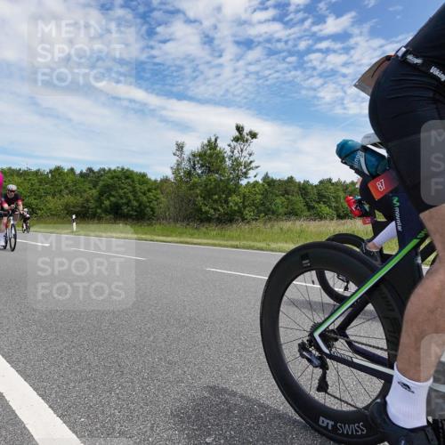 21.06.2026 - Viking Triathlon Michael Burmester http://msf.ph/oto/9874606 21.06.2026 12:52:36 Radfahren 63, 64, 75, 87, 89, 95, 118, 162, 198, 411, 459, 460, 464, 490, 522, 552, 619 meine-sportfotos.de