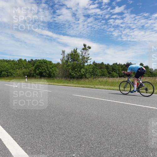 21.06.2026 - Viking Triathlon Michael Burmester http://msf.ph/oto/9874647 21.06.2026 12:52:49 Radfahren 269, 275, 302, 460, 484, 490 meine-sportfotos.de