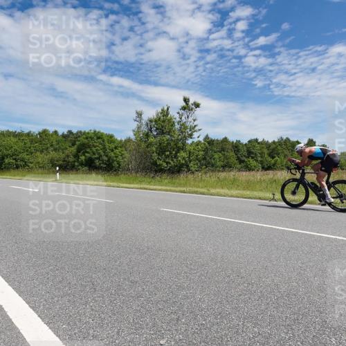 21.06.2026 - Viking Triathlon Michael Burmester http://msf.ph/oto/9874842 21.06.2026 12:55:16 Radfahren 111, 116, 344, 541 meine-sportfotos.de