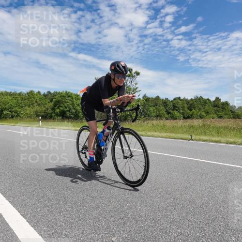 21.06.2026 - Viking Triathlon Michael Burmester http://msf.ph/oto/9874847 21.06.2026 12:55:23 Radfahren 111, 116, 344, 541 meine-sportfotos.de