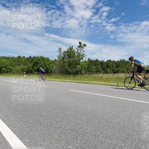 21.06.2026 - Viking Triathlon Michael Burmester http://msf.ph/oto/9874908 21.06.2026 12:56:05 Radfahren 56, 56, 172, 206, 485 meine-sportfotos.de