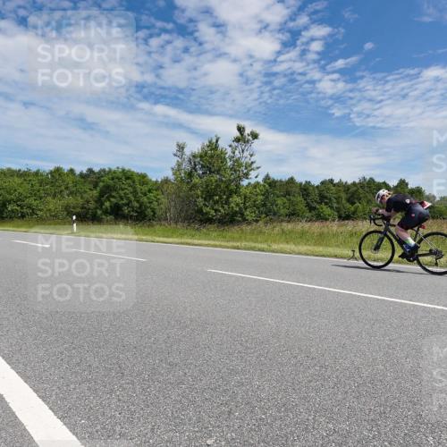 21.06.2026 - Viking Triathlon Michael Burmester http://msf.ph/oto/9874942 21.06.2026 12:56:32 Radfahren 33, 113, 137, 255, 357, 489 meine-sportfotos.de