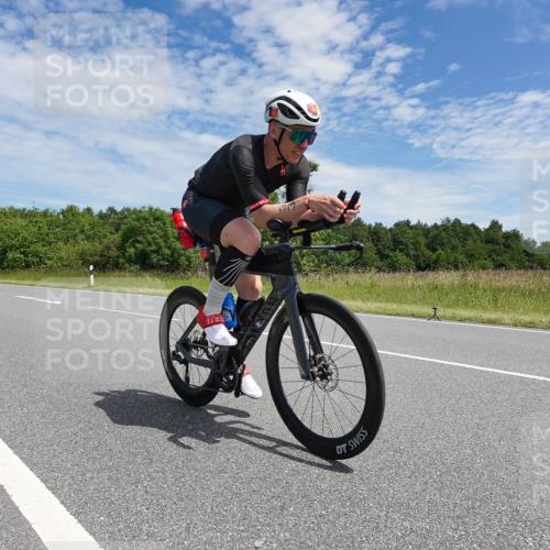 21.06.2026 - Viking Triathlon Michael Burmester http://msf.ph/oto/9874976 21.06.2026 12:57:33 Radfahren 77, 85, 93, 141, 199, 274, 315, 393, 403, 492, 497 meine-sportfotos.de