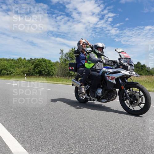 21.06.2026 - Viking Triathlon Michael Burmester http://msf.ph/oto/9875005 21.06.2026 12:57:41 Radfahren 77, 85, 88, 93, 141, 199, 274, 304, 315, 393, 492, 497, 571 meine-sportfotos.de