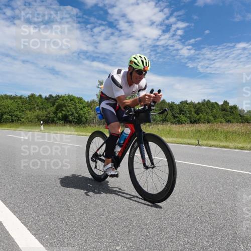 21.06.2026 - Viking Triathlon Michael Burmester http://msf.ph/oto/9875020 21.06.2026 12:57:48 Radfahren 77, 77, 88, 141, 199, 301, 304, 497, 513, 559, 571 meine-sportfotos.de