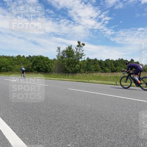 21.06.2026 - Viking Triathlon Michael Burmester http://msf.ph/oto/9875090 21.06.2026 12:59:08 Radfahren 69, 127, 528, 557 meine-sportfotos.de