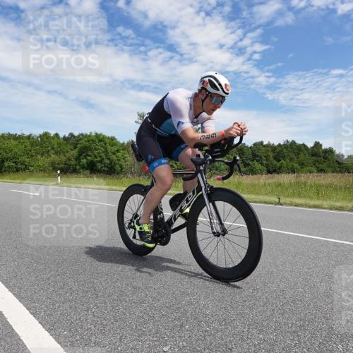 21.06.2026 - Viking Triathlon Michael Burmester http://msf.ph/oto/9875124 21.06.2026 12:59:38 Radfahren 337, 640 meine-sportfotos.de