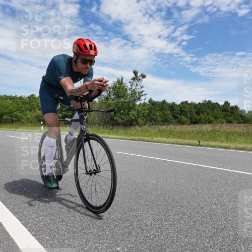 21.06.2026 - Viking Triathlon Michael Burmester http://msf.ph/oto/9875154 21.06.2026 13:00:26 Radfahren 363, 458, 539 meine-sportfotos.de