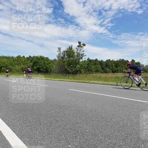 21.06.2026 - Viking Triathlon Michael Burmester http://msf.ph/oto/9875252 21.06.2026 13:01:38 Radfahren 174, 307, 512, 653 meine-sportfotos.de