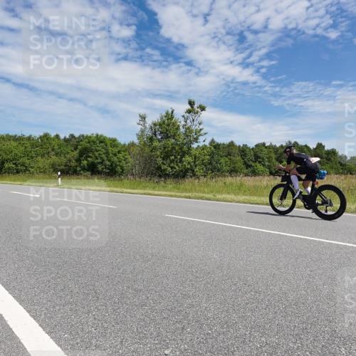 21.06.2026 - Viking Triathlon Michael Burmester http://msf.ph/oto/9875261 21.06.2026 13:02:21 Radfahren 385, 405 meine-sportfotos.de
