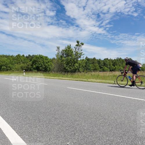 21.06.2026 - Viking Triathlon Michael Burmester http://msf.ph/oto/9875269 21.06.2026 13:02:30 Radfahren 385, 405, 607 meine-sportfotos.de
