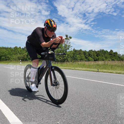 21.06.2026 - Viking Triathlon Michael Burmester http://msf.ph/oto/9875298 21.06.2026 13:03:05 Radfahren 333, 395, 417, 448, 628 meine-sportfotos.de