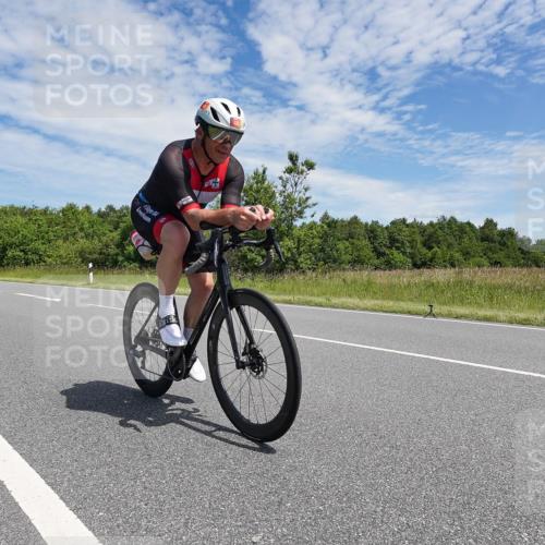 21.06.2026 - Viking Triathlon Michael Burmester http://msf.ph/oto/9875326 21.06.2026 13:03:54 Radfahren 40, 61, 209, 566, 609 meine-sportfotos.de