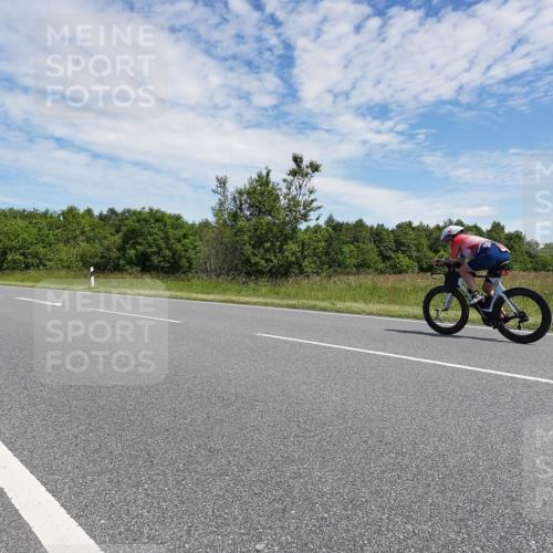 21.06.2026 - Viking Triathlon Michael Burmester http://msf.ph/oto/9875490 21.06.2026 13:07:46 Radfahren 329, 538, 577, 650 meine-sportfotos.de