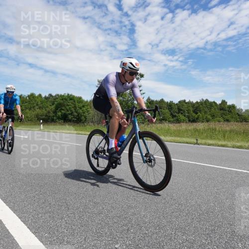 21.06.2026 - Viking Triathlon Michael Burmester http://msf.ph/oto/9875518 21.06.2026 13:08:28 Radfahren 134, 158, 182, 183, 318, 324, 325, 398, 399, 505 meine-sportfotos.de