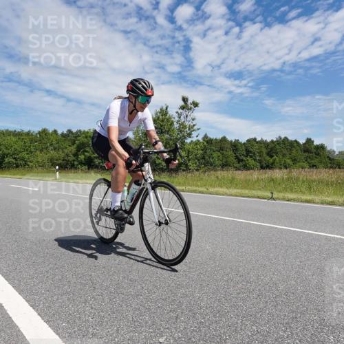 21.06.2026 - Viking Triathlon Michael Burmester http://msf.ph/oto/9875566 21.06.2026 13:09:19 Radfahren 135, 223, 388, 602, 656 meine-sportfotos.de