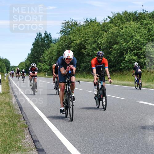 21.06.2026 - Viking Triathlon Michael Burmester http://msf.ph/oto/9875623 21.06.2026 12:52:36 Radfahren 63, 64, 75, 87, 89, 95, 118, 162, 275, 302, 411, 459, 460, 464, 490, 522, 552, 619 meine-sportfotos.de