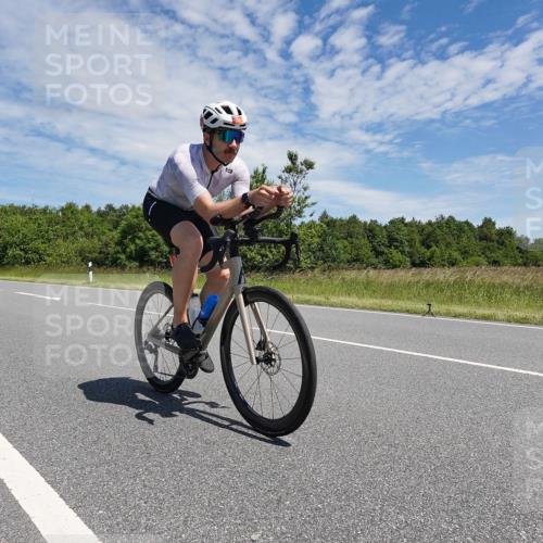 21.06.2026 - Viking Triathlon Michael Burmester http://msf.ph/oto/9875715 21.06.2026 13:10:57 Radfahren 258, 306, 353 meine-sportfotos.de