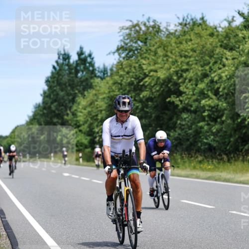 21.06.2026 - Viking Triathlon Michael Burmester http://msf.ph/oto/9875747 21.06.2026 12:52:48 Radfahren 24, 224, 269, 275, 302, 382, 460, 484, 490 meine-sportfotos.de
