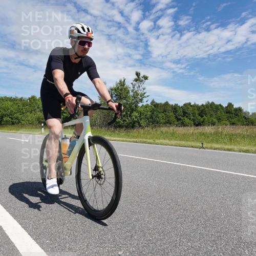 21.06.2026 - Viking Triathlon Michael Burmester http://msf.ph/oto/9875782 21.06.2026 13:11:29 Radfahren 313, 424, 470, 494 meine-sportfotos.de