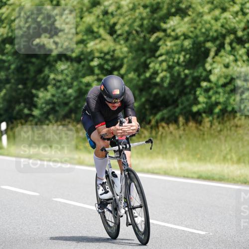 21.06.2026 - Viking Triathlon Michael Burmester http://msf.ph/oto/9875784 21.06.2026 12:52:59 Radfahren 24, 84, 97, 224, 269, 275, 302, 305, 382, 484, 618 meine-sportfotos.de