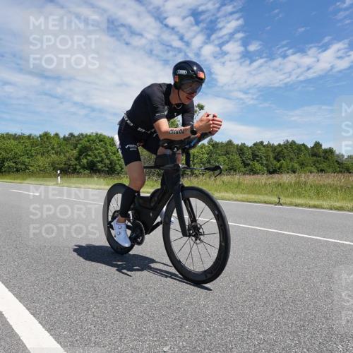 21.06.2026 - Viking Triathlon Michael Burmester http://msf.ph/oto/9875883 21.06.2026 13:13:33 Radfahren 322, 375 meine-sportfotos.de