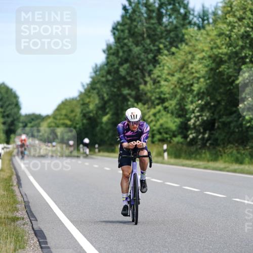 21.06.2026 - Viking Triathlon Michael Burmester http://msf.ph/oto/9875897 21.06.2026 12:53:33 Radfahren 168, 237, 431, 431, 545, 652, 652 meine-sportfotos.de