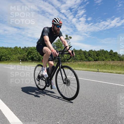21.06.2026 - Viking Triathlon Michael Burmester http://msf.ph/oto/9875938 21.06.2026 13:14:36 Radfahren 190, 251 meine-sportfotos.de