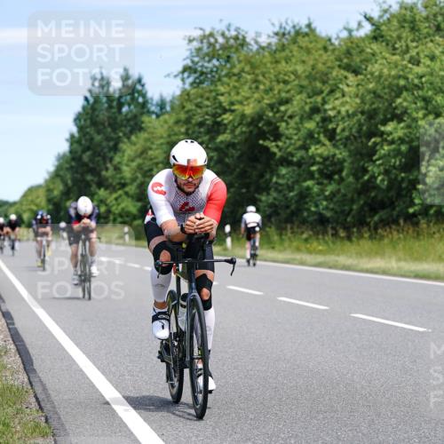 21.06.2026 - Viking Triathlon Michael Burmester http://msf.ph/oto/9876000 21.06.2026 12:54:09 Radfahren 107, 154, 220, 286, 296, 314, 376, 414, 560, 574, 625 meine-sportfotos.de
