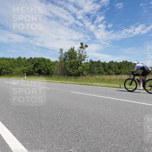 21.06.2026 - Viking Triathlon Michael Burmester http://msf.ph/oto/9876009 21.06.2026 13:15:37 Radfahren 139, 276, 401 meine-sportfotos.de