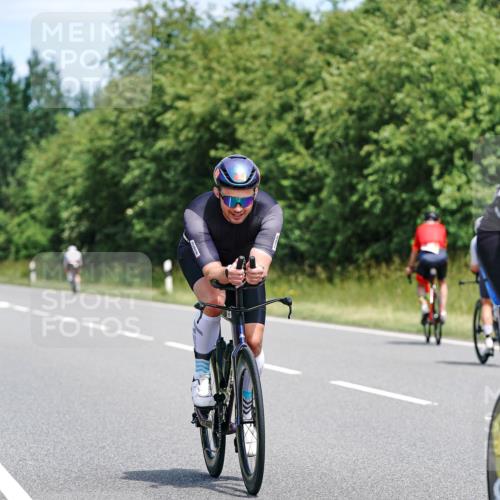 21.06.2026 - Viking Triathlon Michael Burmester http://msf.ph/oto/9876048 21.06.2026 12:54:13 Radfahren 107, 154, 220, 286, 296, 376, 414, 560, 574, 625 meine-sportfotos.de