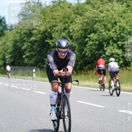 21.06.2026 - Viking Triathlon Michael Burmester http://msf.ph/oto/9876053 21.06.2026 12:54:13 Radfahren 107, 154, 220, 286, 296, 376, 414, 560, 574, 625 meine-sportfotos.de