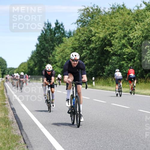 21.06.2026 - Viking Triathlon Michael Burmester http://msf.ph/oto/9876067 21.06.2026 12:54:15 Radfahren 107, 154, 220, 296, 340, 376, 414, 560, 574, 625 meine-sportfotos.de