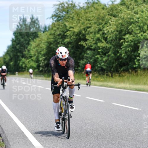 21.06.2026 - Viking Triathlon Michael Burmester http://msf.ph/oto/9876080 21.06.2026 12:54:16 Radfahren 154, 220, 296, 340, 376, 414, 560, 574, 625 meine-sportfotos.de