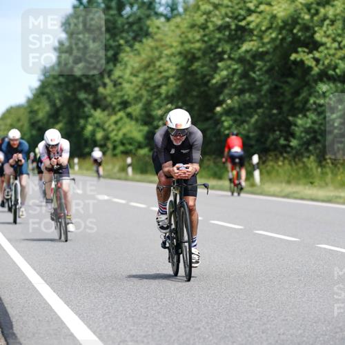 21.06.2026 - Viking Triathlon Michael Burmester http://msf.ph/oto/9876102 21.06.2026 12:54:18 Radfahren 154, 220, 289, 296, 340, 376, 414, 560, 574, 625 meine-sportfotos.de
